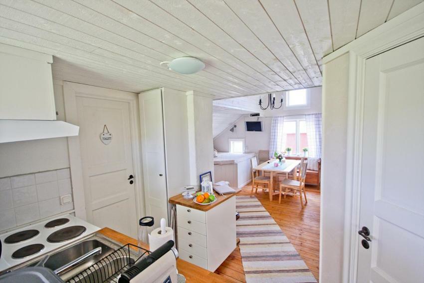 Broby Bed & Breakfast Nyköping Dış mekan fotoğraf